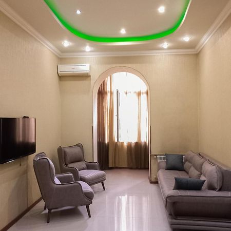 Tatapartment Tbilisi Esterno foto